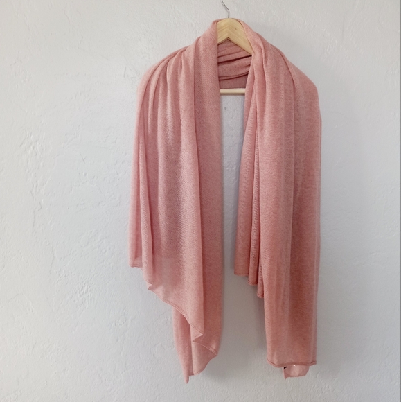 Halogen Blush Pink Cashmere Oversized Wrap Blanket Scarf - Picture 3 of 13